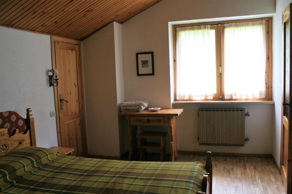 Maison Des Myrtilles Hotel Valgrisenche Bagian luar foto